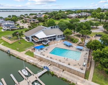 221 Freedom Court - Photo Thumbnail 27