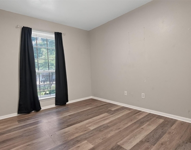 105 Murray Street - Photo Thumbnail 16