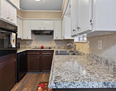 105 Murray Street - Photo Thumbnail 6