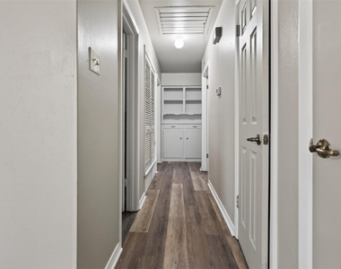 105 Murray Street - Photo Thumbnail 24