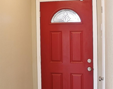 302 Linkwood Drive - Photo Thumbnail 1