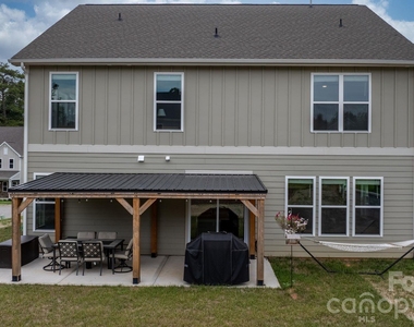 3888 12th Street Ne - Photo Thumbnail 23