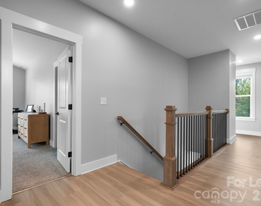3888 12th Street Ne - Photo Thumbnail 18