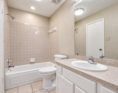 525 Grace Lane - Photo Thumbnail 10