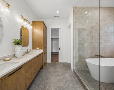 11131 Hillcrest Road - Photo Thumbnail 22