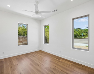 11131 Hillcrest Road - Photo Thumbnail 27