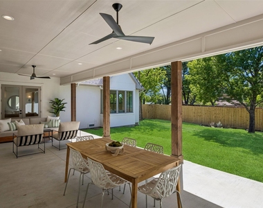 11131 Hillcrest Road - Photo Thumbnail 31