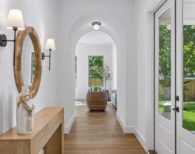 11131 Hillcrest Road - Photo Thumbnail 19