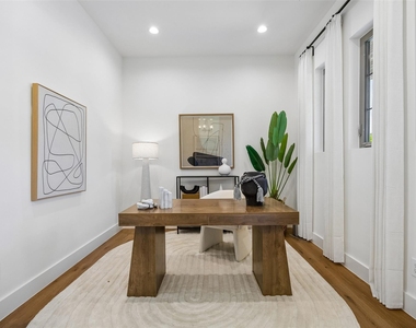 11131 Hillcrest Road - Photo Thumbnail 3
