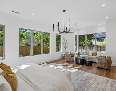 11131 Hillcrest Road - Photo Thumbnail 20