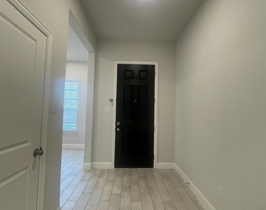 3104 Ferrero Lane - Photo Thumbnail 21