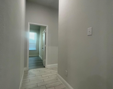 3104 Ferrero Lane - Photo Thumbnail 16