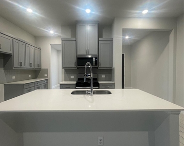 3104 Ferrero Lane - Photo Thumbnail 19