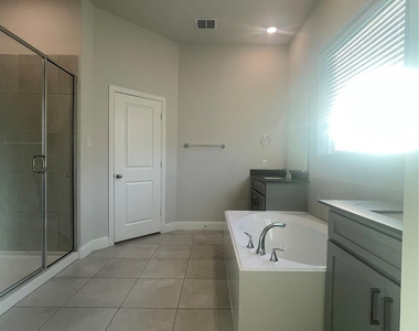 3104 Ferrero Lane - Photo Thumbnail 24