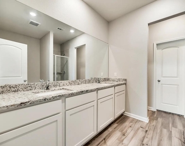 2104 Jeanine Drive - Photo Thumbnail 6