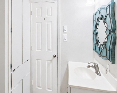 2708 N Avenue - Photo Thumbnail 13