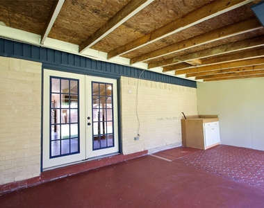 2708 N Avenue - Photo Thumbnail 20