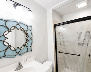 2708 N Avenue - Photo Thumbnail 12