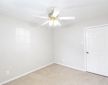 2708 N Avenue - Photo Thumbnail 18