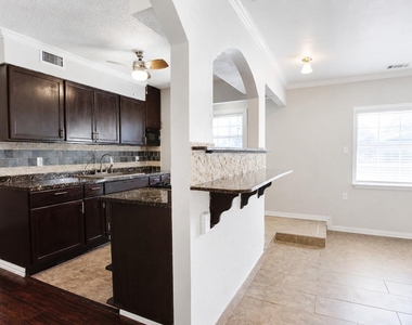 2708 N Avenue - Photo Thumbnail 8