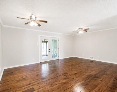 2708 N Avenue - Photo Thumbnail 5