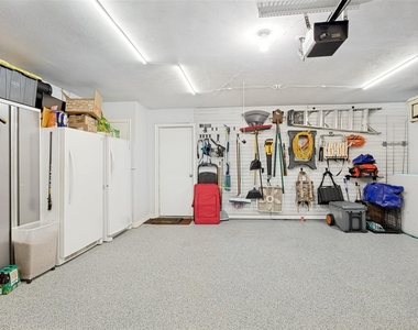 2617 Pinehurst Drive - Photo Thumbnail 18