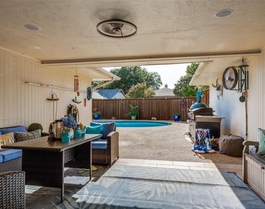 2617 Pinehurst Drive - Photo Thumbnail 19