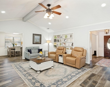 2617 Pinehurst Drive - Photo Thumbnail 3
