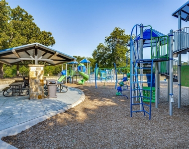 2617 Pinehurst Drive - Photo Thumbnail 24