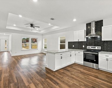 3023 Brazos River Drive - Photo Thumbnail 4