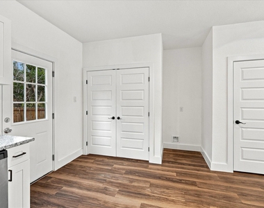 3023 Brazos River Drive - Photo Thumbnail 13