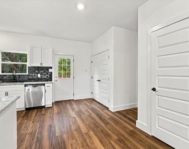 3023 Brazos River Drive - Photo Thumbnail 19