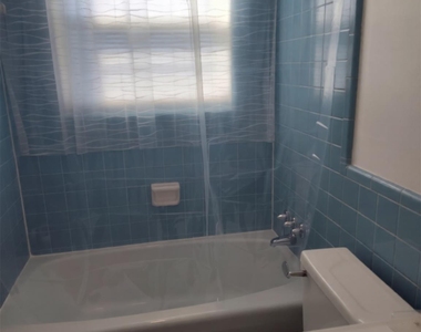 466 26th Avenue Ne - Photo Thumbnail 6