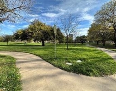 3919 Cole Avenue - Photo Thumbnail 17