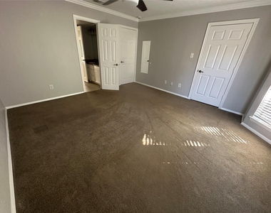 3919 Cole Avenue - Photo Thumbnail 11