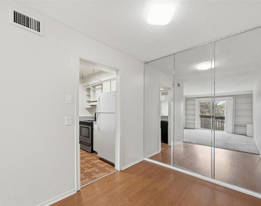 4845 Cedar Springs Road - Photo Thumbnail 4