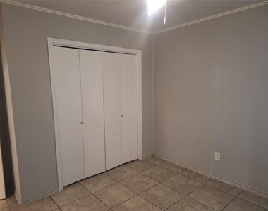 203 Thompson Street - Photo Thumbnail 12
