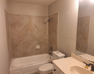 203 Thompson Street - Photo Thumbnail 14