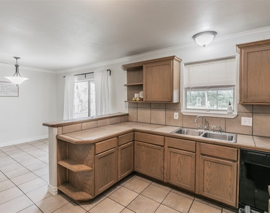 820 Sw Southridge Drive - Photo Thumbnail 11