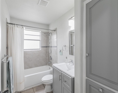 820 Sw Southridge Drive - Photo Thumbnail 18