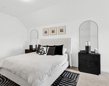 444 Somerville Drive - Photo Thumbnail 17