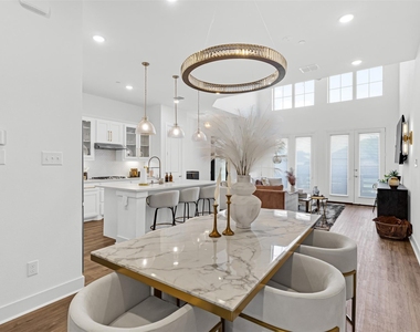 444 Somerville Drive - Photo Thumbnail 13