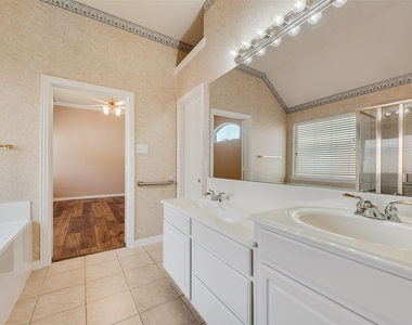 7900 Brookmount Street - Photo Thumbnail 18