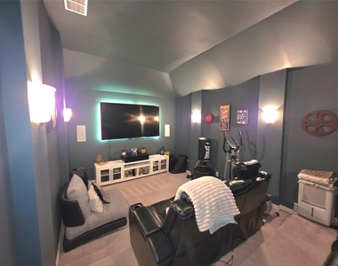 13262 Scotch Pine Drive - Photo Thumbnail 18