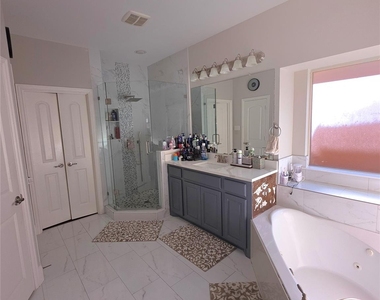 13262 Scotch Pine Drive - Photo Thumbnail 14