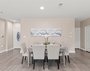 1022 Debby Court - Photo Thumbnail 8