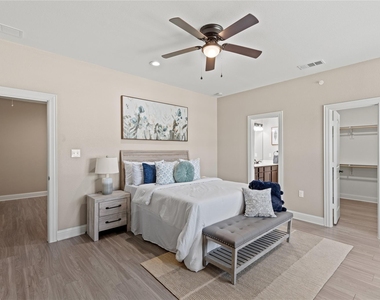 1022 Debby Court - Photo Thumbnail 14