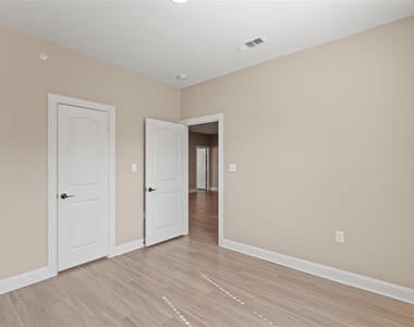 1022 Debby Court - Photo Thumbnail 20