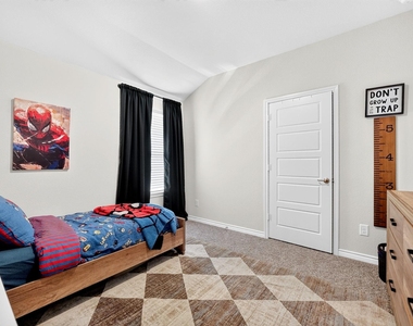 2020 Hearn Drive - Photo Thumbnail 18