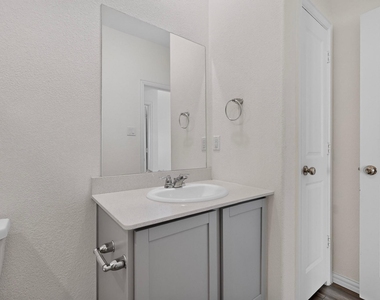 1309 Canuela Way - Photo Thumbnail 30